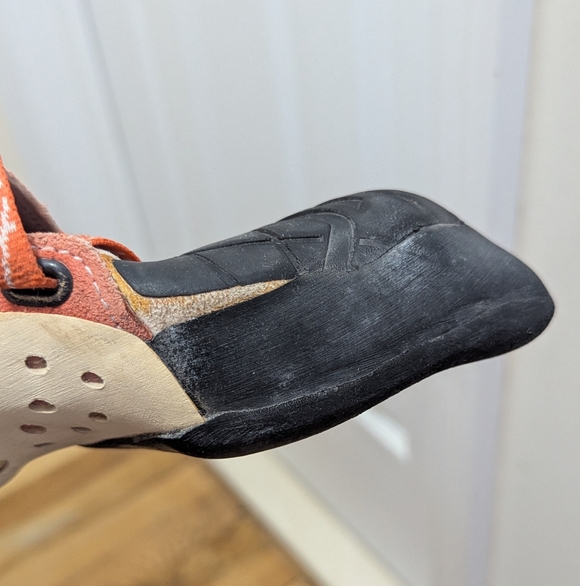 La Sportiva Solution - Women's Climbing Shoes - Picture 10 of 16